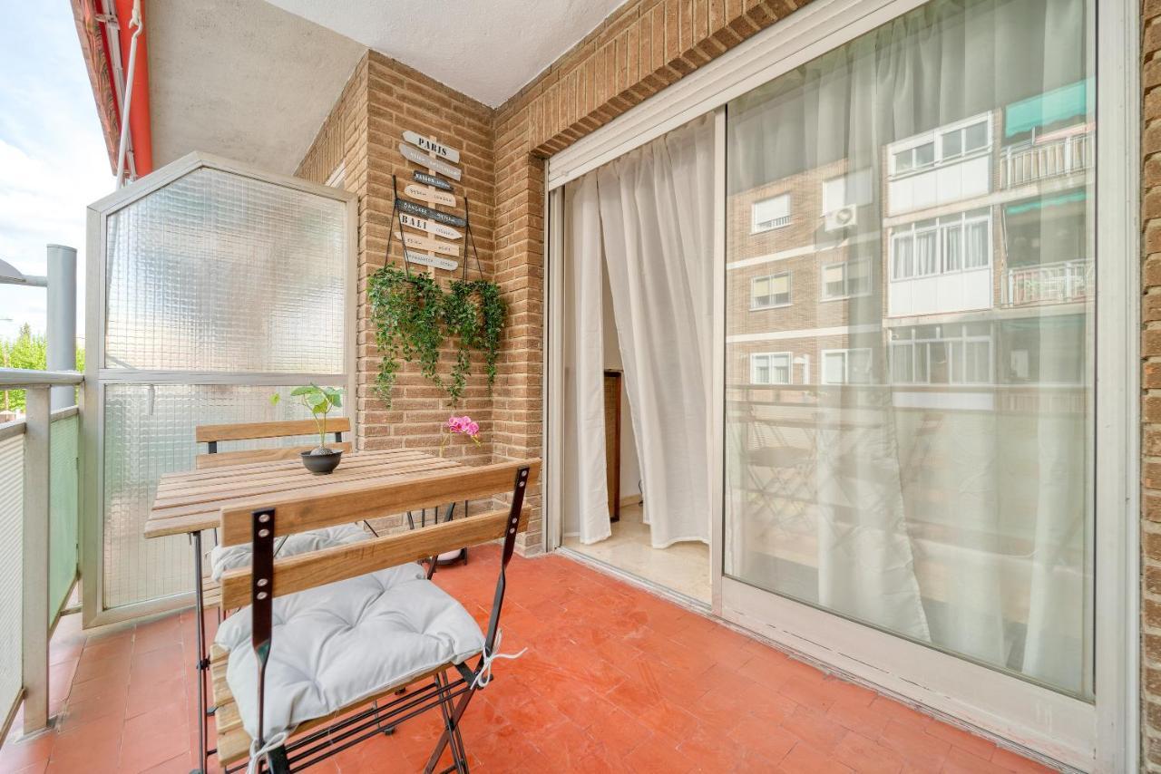 B Casacafe Madrid Pozuelo 2 Bano Fuera De La Habitacion O Compartido Посуело-де-Аларкон Екстер'єр фото