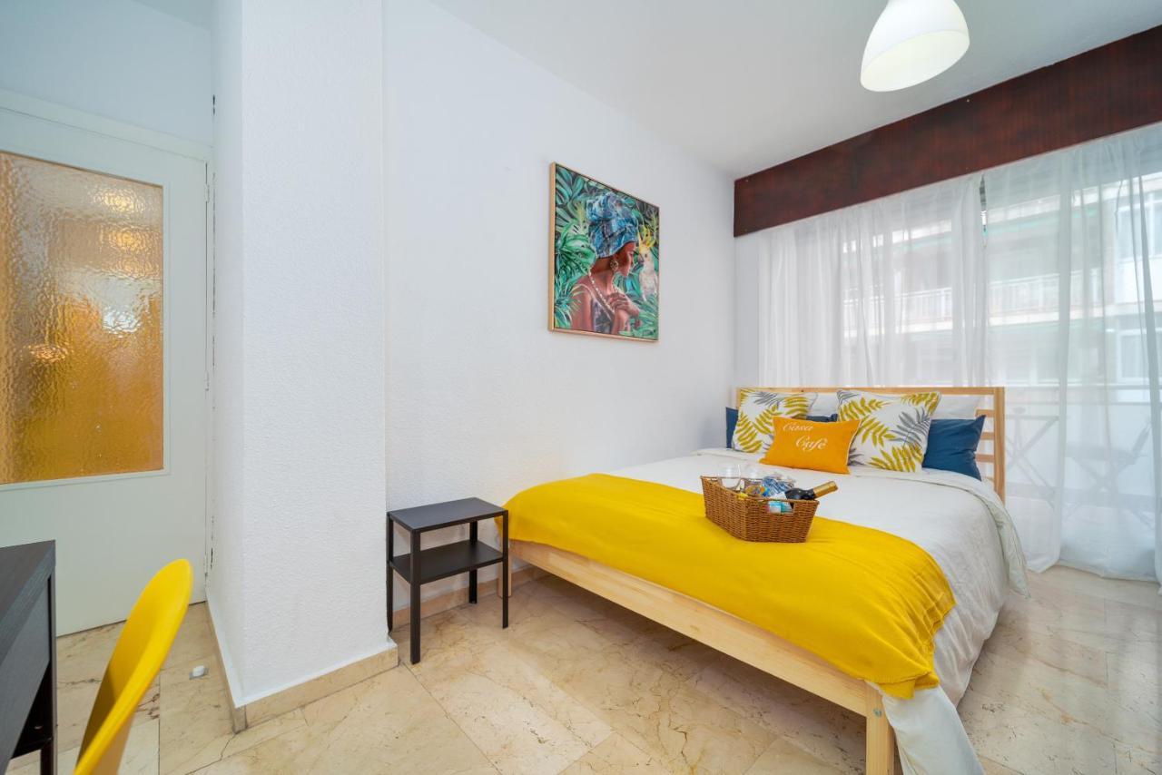 B Casacafe Madrid Pozuelo 2 Bano Fuera De La Habitacion O Compartido Посуело-де-Аларкон Екстер'єр фото