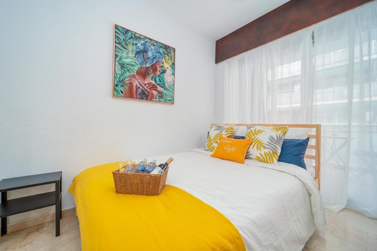B Casacafe Madrid Pozuelo 2 Bano Fuera De La Habitacion O Compartido Посуело-де-Аларкон Екстер'єр фото