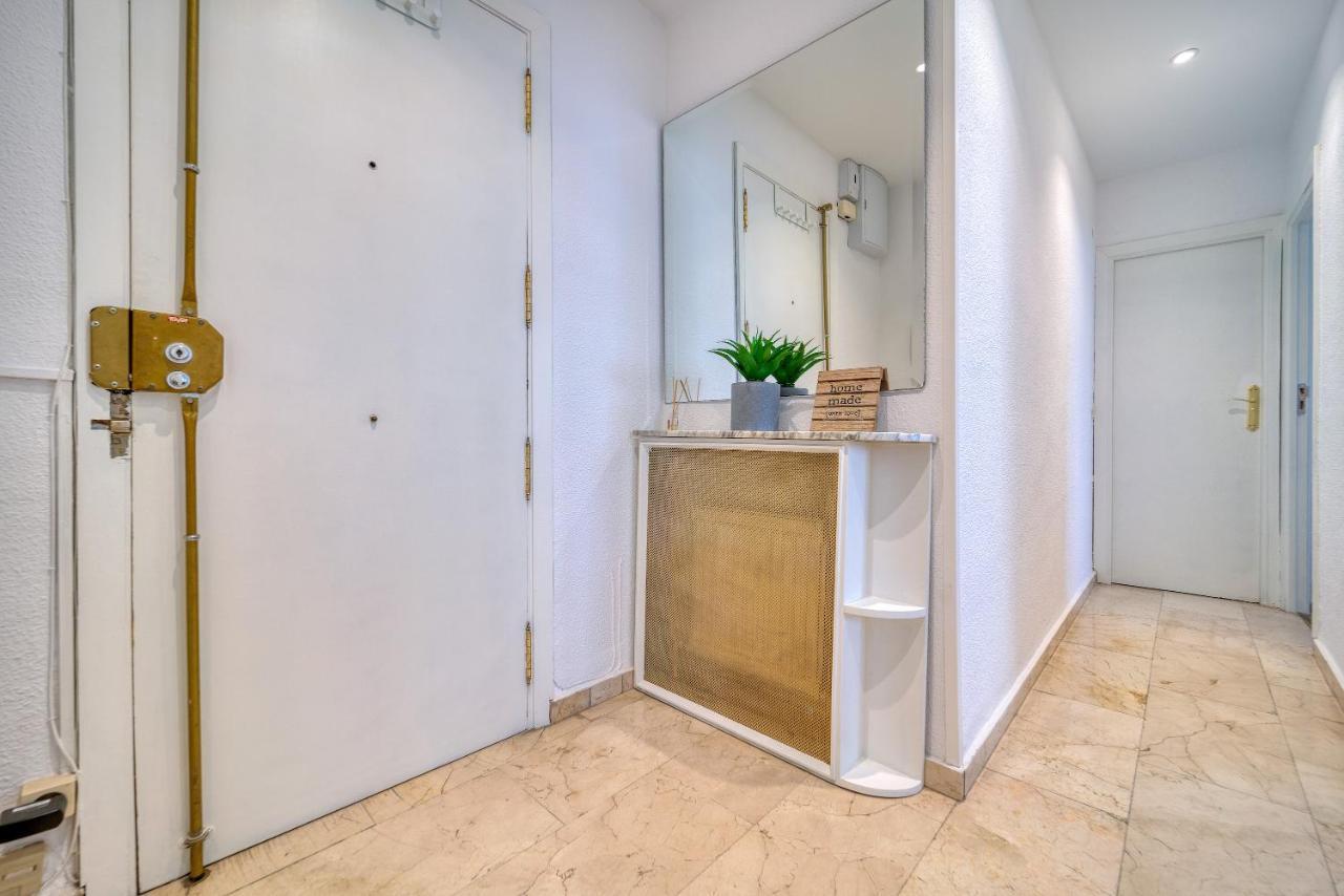 B Casacafe Madrid Pozuelo 2 Bano Fuera De La Habitacion O Compartido Посуело-де-Аларкон Екстер'єр фото
