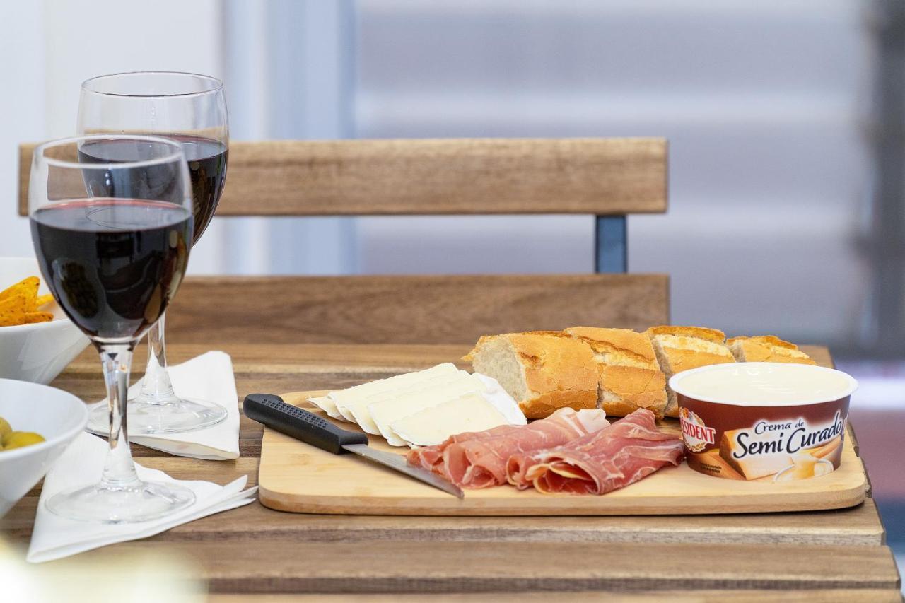 B Casacafe Madrid Pozuelo 2 Bano Fuera De La Habitacion O Compartido Посуело-де-Аларкон Екстер'єр фото