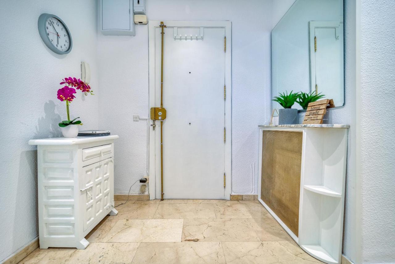 B Casacafe Madrid Pozuelo 2 Bano Fuera De La Habitacion O Compartido Посуело-де-Аларкон Екстер'єр фото